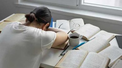 خستگی ناشی از مطالعه درس